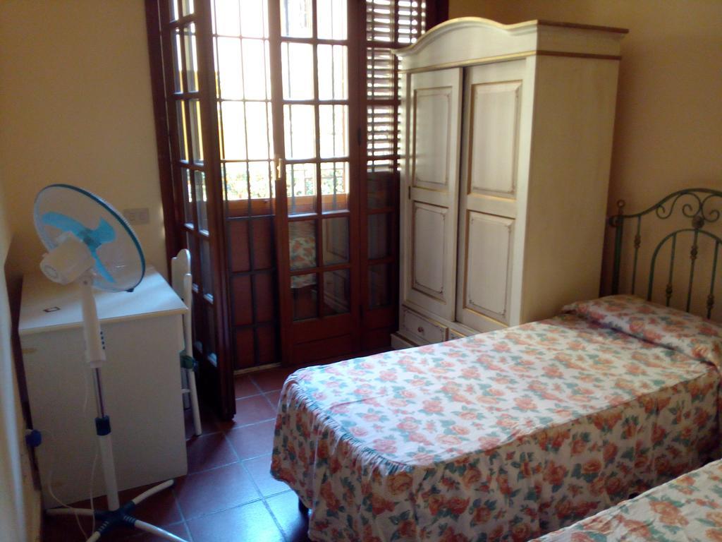 Acomodação com café da manhã  Eleonora Palermo